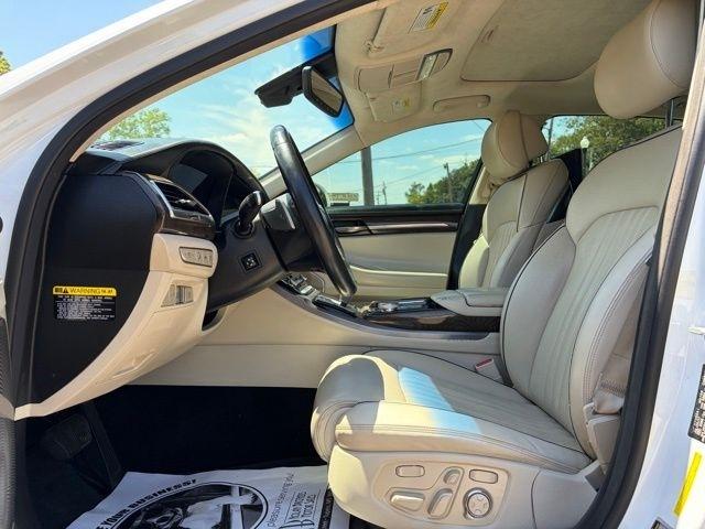Genesis G90  2018