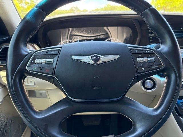 Genesis G90  2018