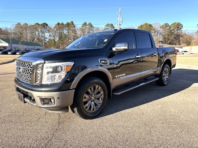 Nissan Titan  2017