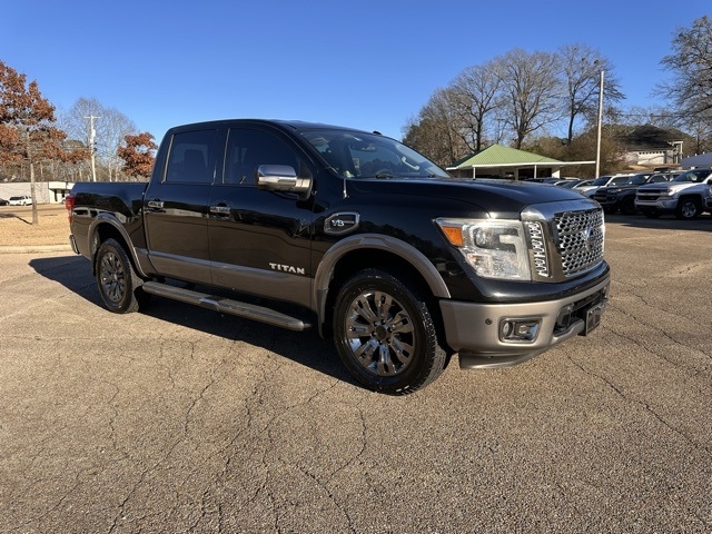Nissan Titan  2017