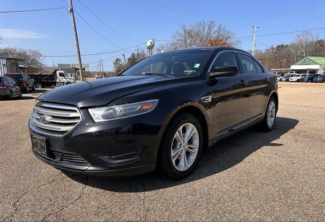 2018 Ford Taurus SEL