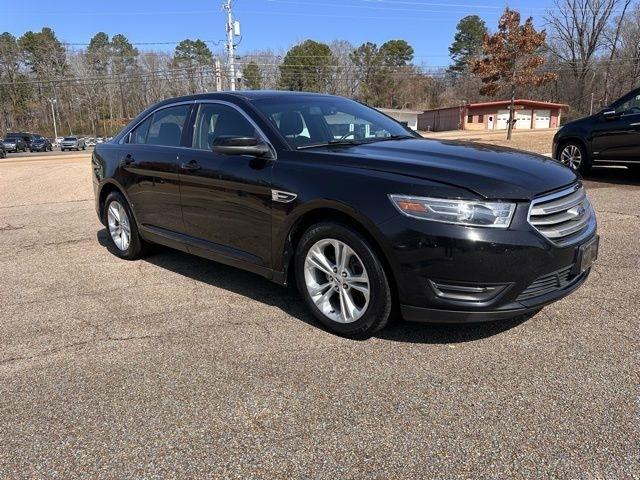 Ford Taurus  2018