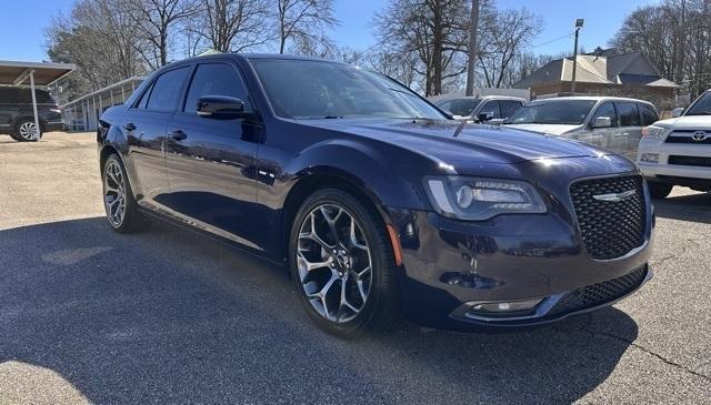 Chrysler 300  2016