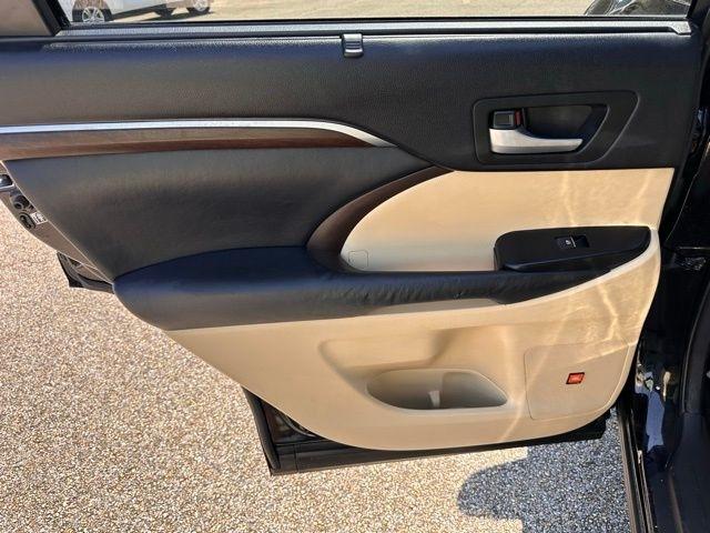 Toyota Highlander  2014