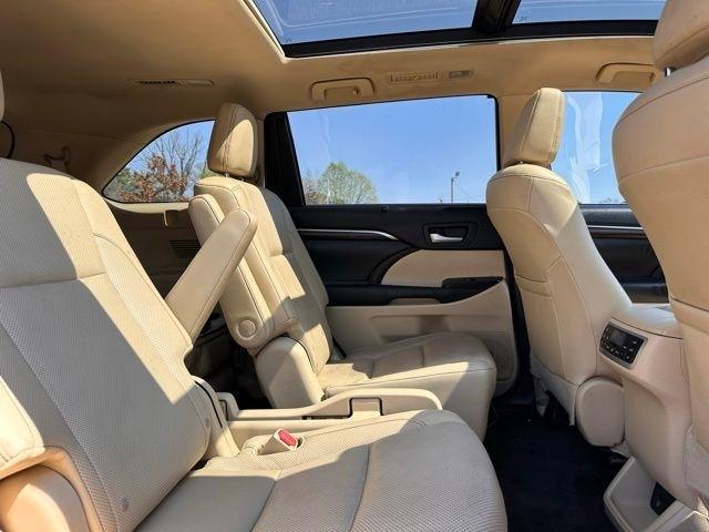 Toyota Highlander  2014