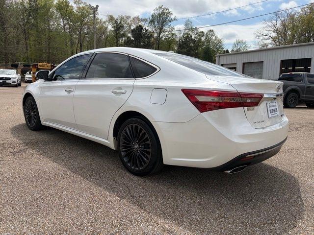 Toyota Avalon  2016