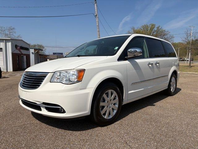 2012 Chrysler Town & Country Touring-L