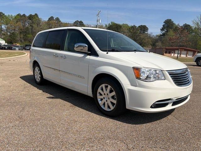 Chrysler Town & Country  2012