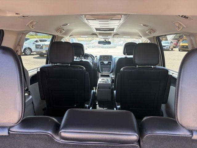 Chrysler Town & Country  2012