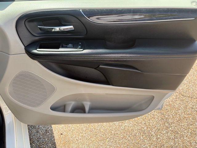 Chrysler Town & Country  2012