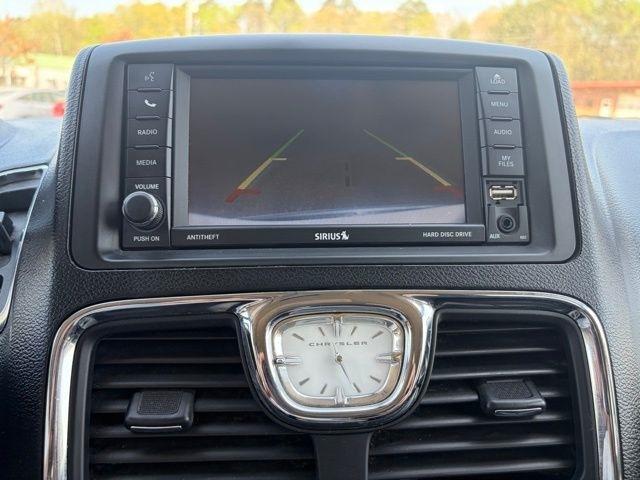 Chrysler Town & Country  2012