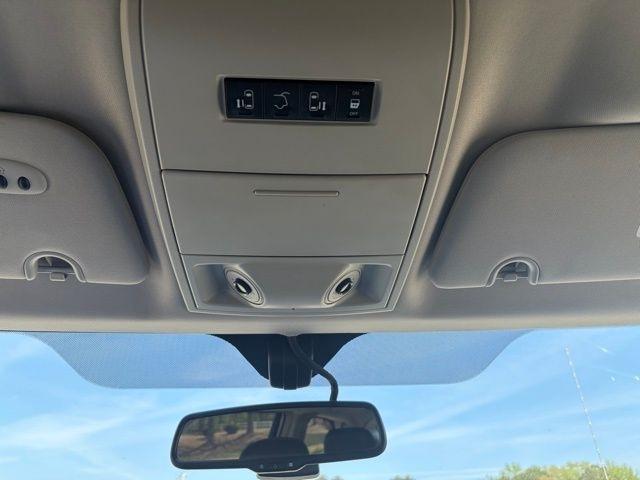 Chrysler Town & Country  2012