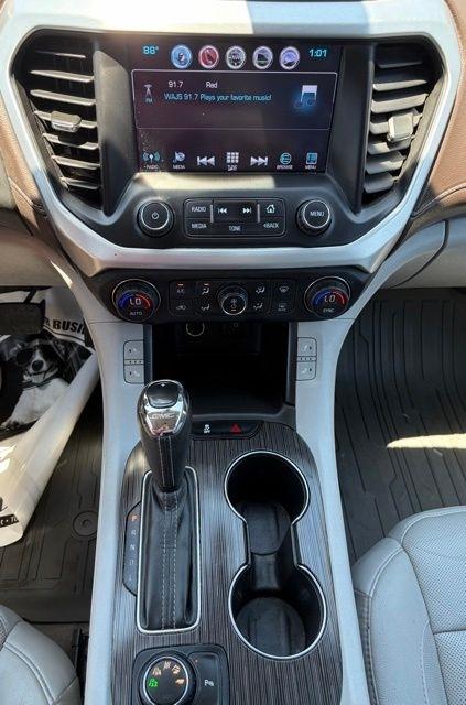 GMC Acadia  2017