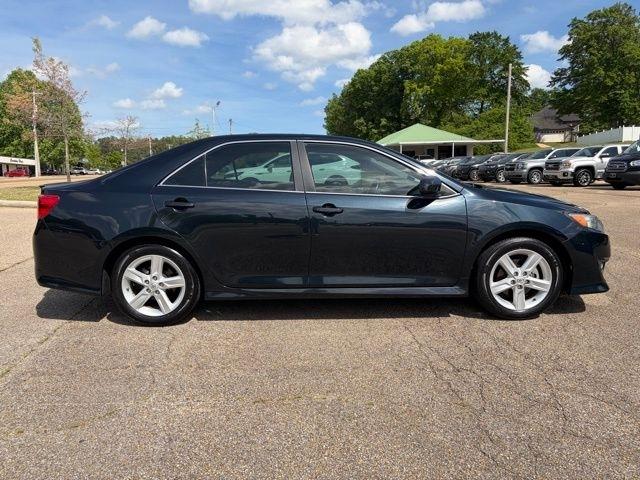 Toyota Camry  2014
