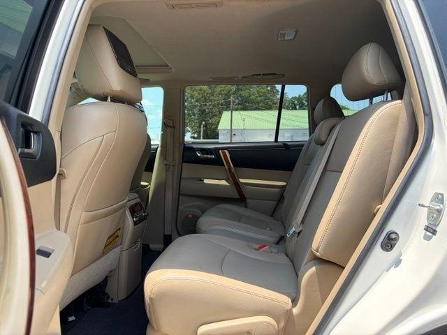Toyota Highlander  2012