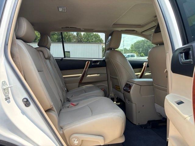 Toyota Highlander  2012