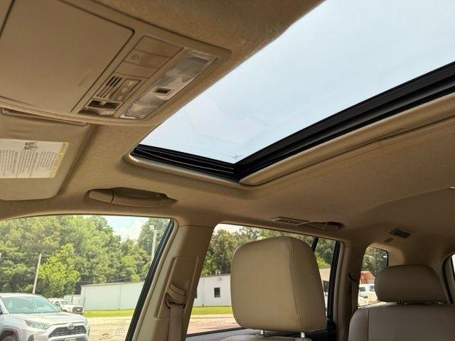 Toyota Highlander  2012