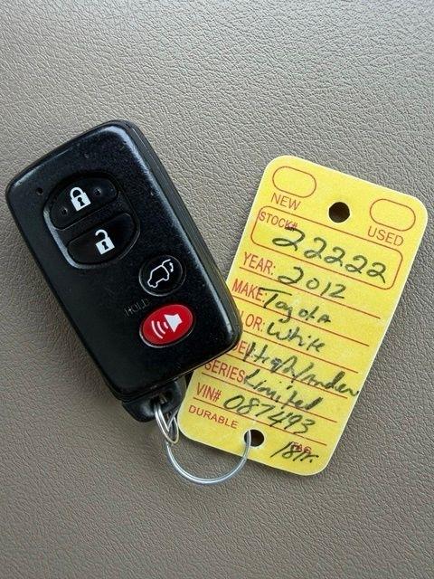 Toyota Highlander  2012