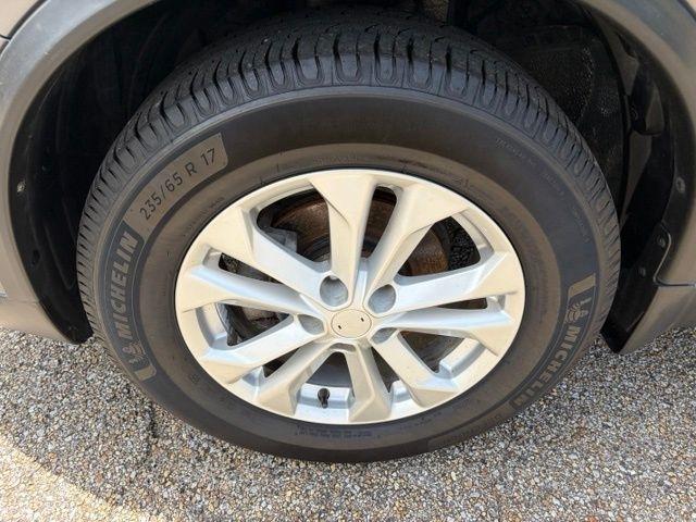 Nissan Rogue  2016