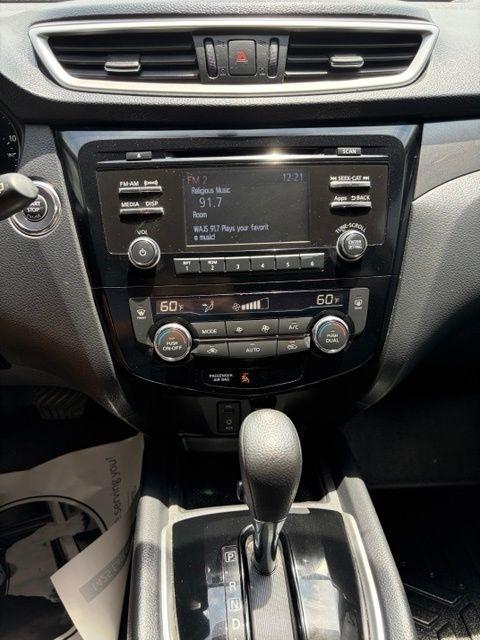 Nissan Rogue  2016