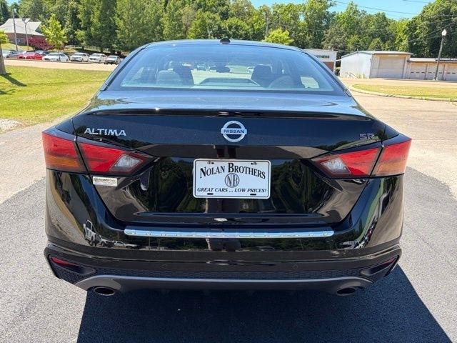 Nissan Altima  2020