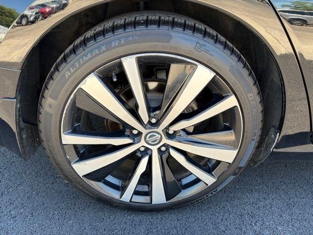 Nissan Altima  2020