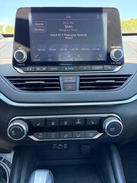Nissan Altima  2020