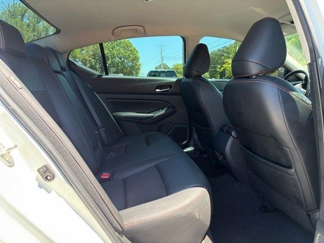 Nissan Altima  2020
