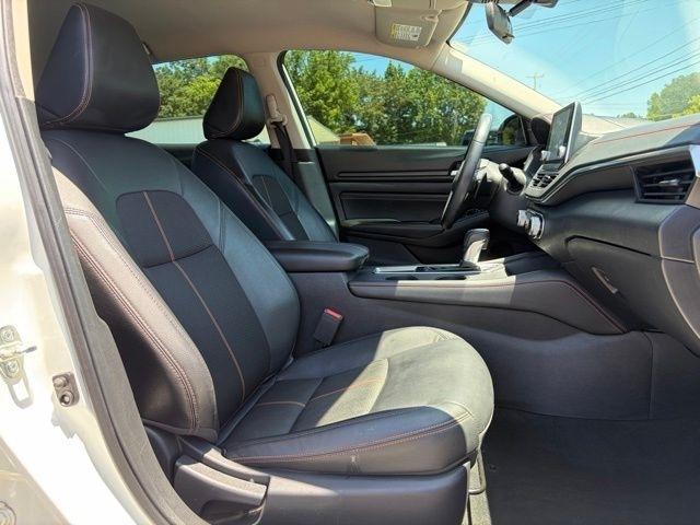 Nissan Altima  2020