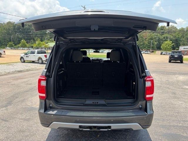 Ford Expedition  2021