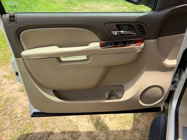 Chevrolet Avalanche  2013