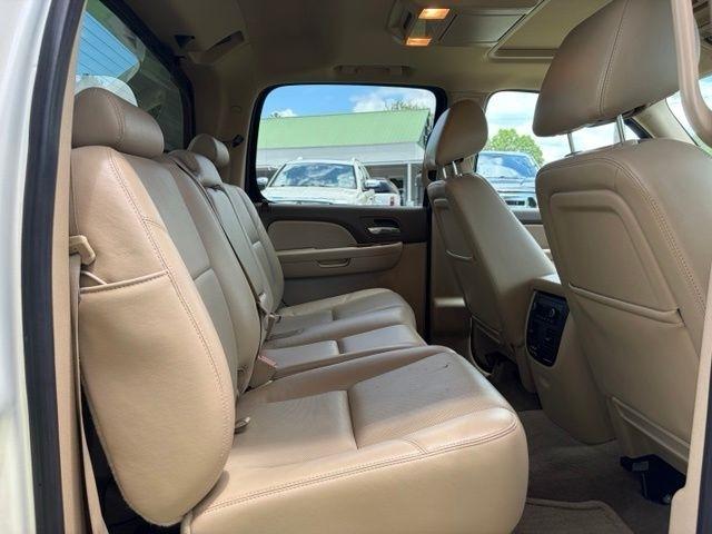 Chevrolet Avalanche  2013