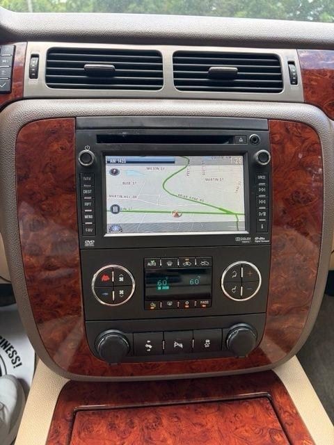 Chevrolet Avalanche  2013