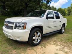 2013 Chevrolet Avalanche 