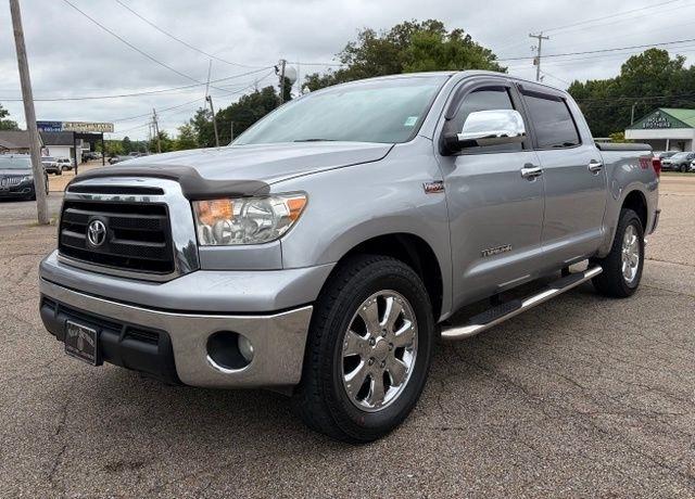 Toyota Tundra  2010