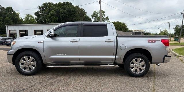 Toyota Tundra  2010