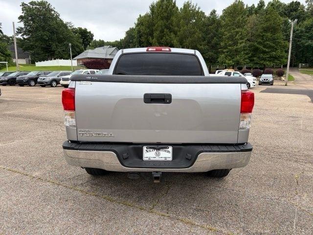 Toyota Tundra  2010