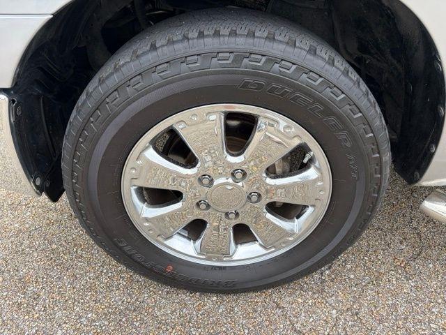 Toyota Tundra  2010
