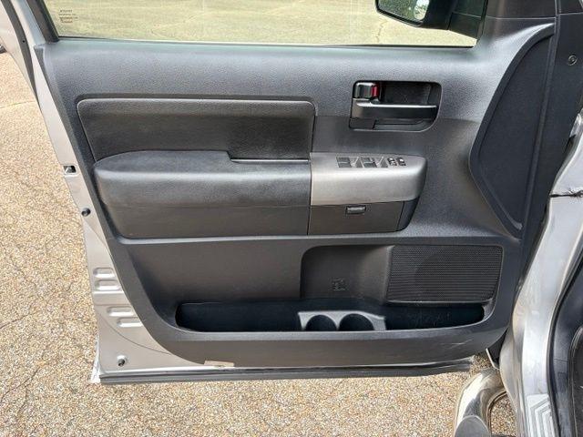Toyota Tundra  2010