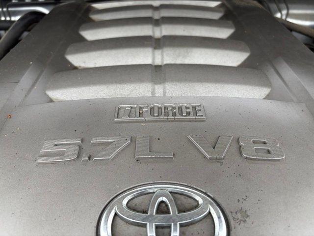 Toyota Tundra  2010