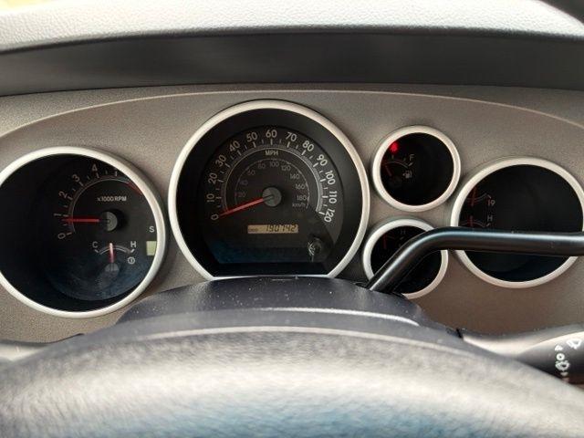 Toyota Tundra  2010