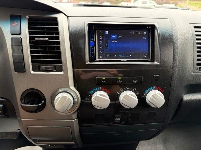 Toyota Tundra  2010