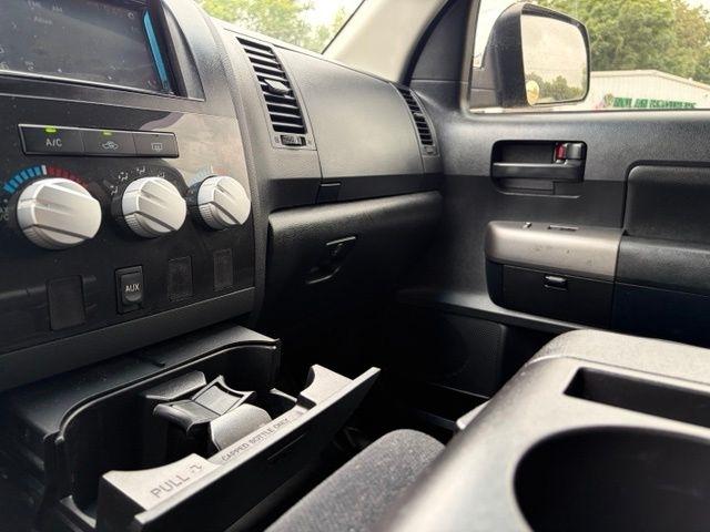 Toyota Tundra  2010