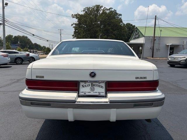 Buick Roadmaster  1992