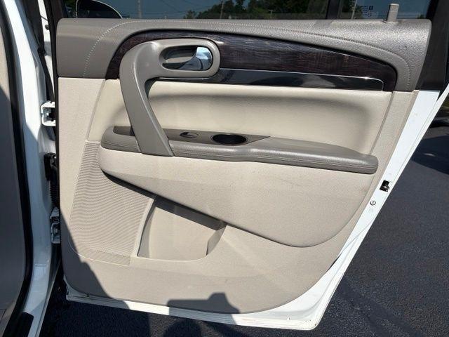 Buick Enclave  2016