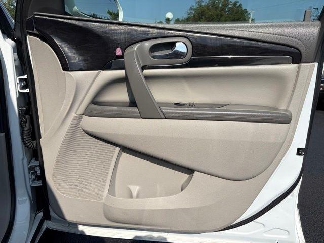 Buick Enclave  2016