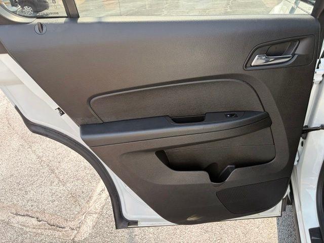 Chevrolet Equinox  2011