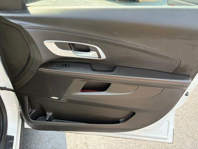 Chevrolet Equinox  2011