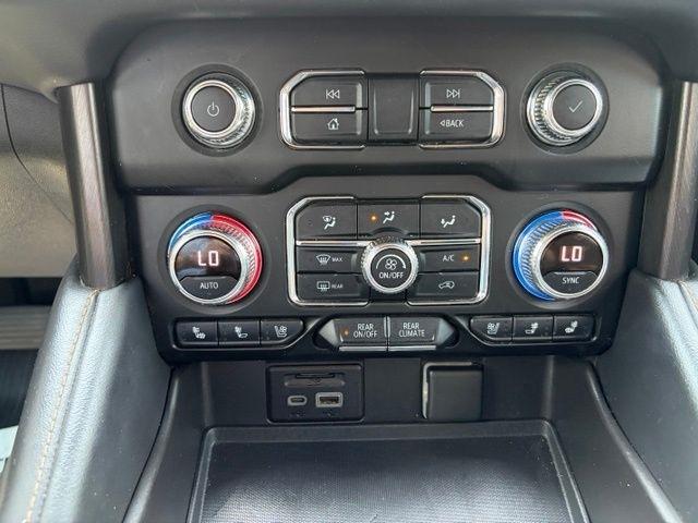 GMC Yukon  2021