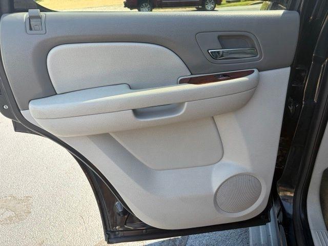Chevrolet Tahoe  2012